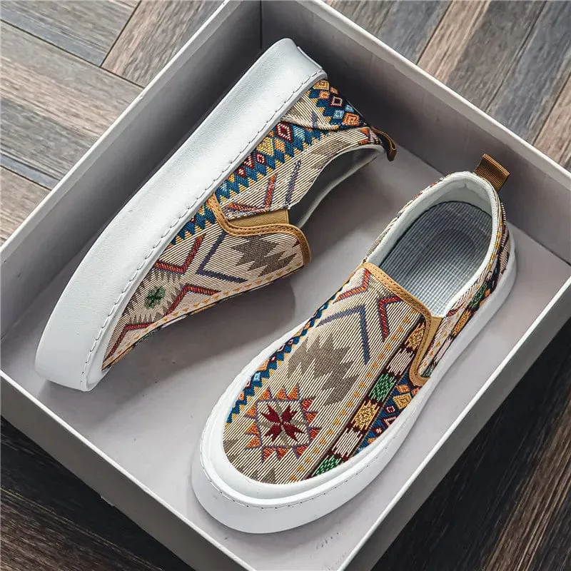 Men's Breathable Canvas Sneakers: Lightweight Vulcanized Shoes with Classic Embroidery